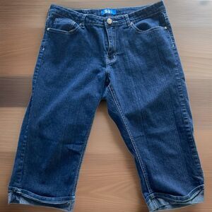dkin Capri Blue Jeans Embellished Rhinestones Cuffs 14W Stretch Good Condition